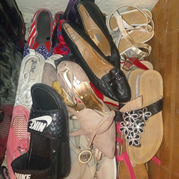 Shoe bundle - Picture 1 of 9